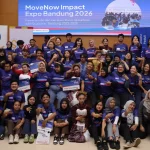 项目参与者与导师、Allianz CSR 团队、Solve Education! 团队以及来自 FPIPS UPI 的学生志愿者合影。