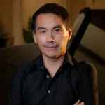 MUI Group Executive Chairman and Group CEO Andrew Khoo 曾负责新加坡的餐饮业务。他接受 NewInAsia 采访,分享RTS Link可能如何重塑跨境消费者的消费习惯。